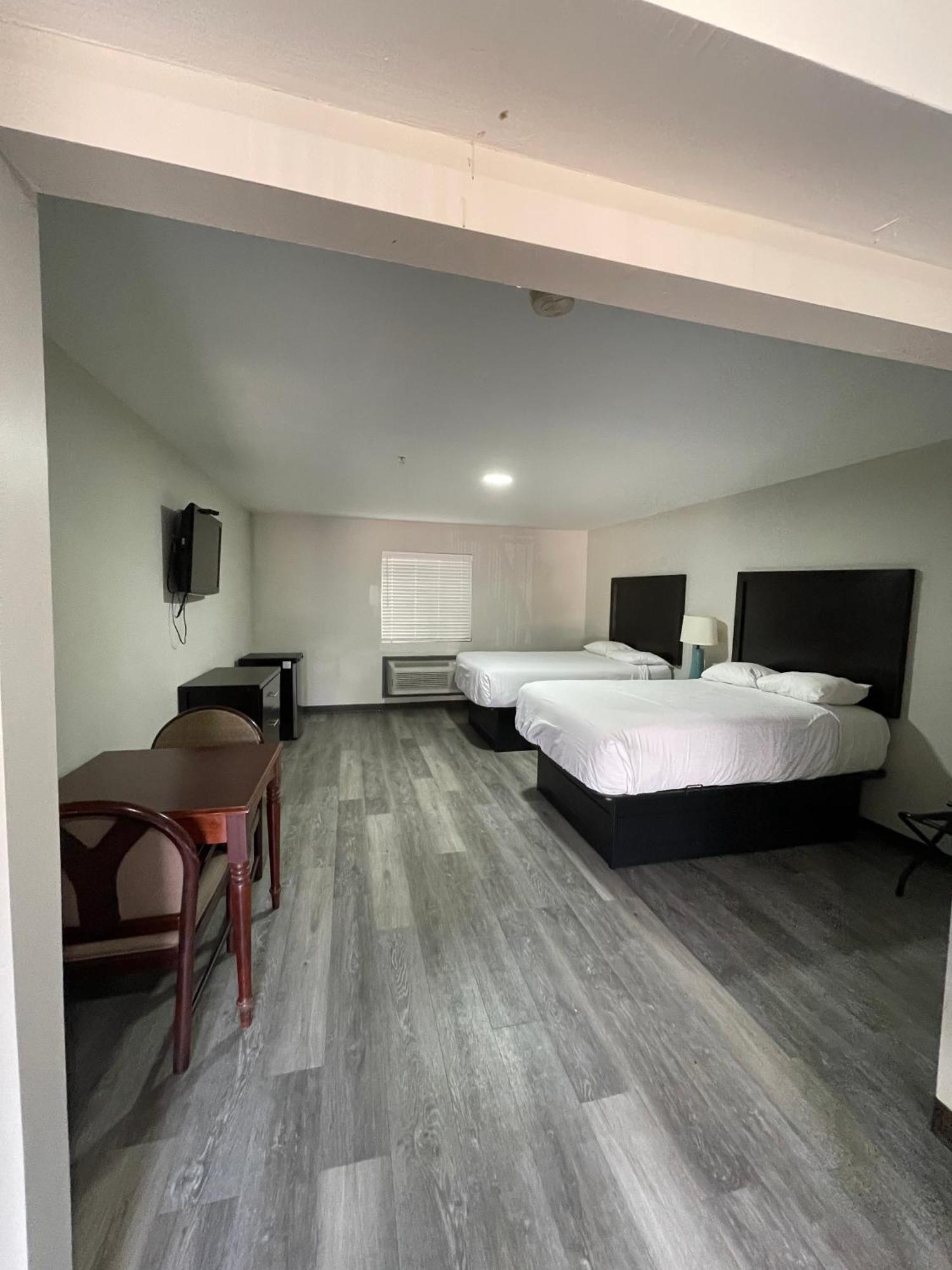 High Falls Inn & Suites Eksteriør bilde