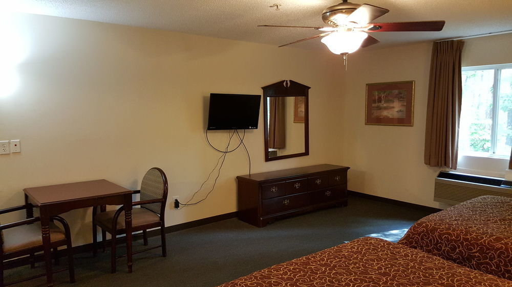 High Falls Inn & Suites Eksteriør bilde
