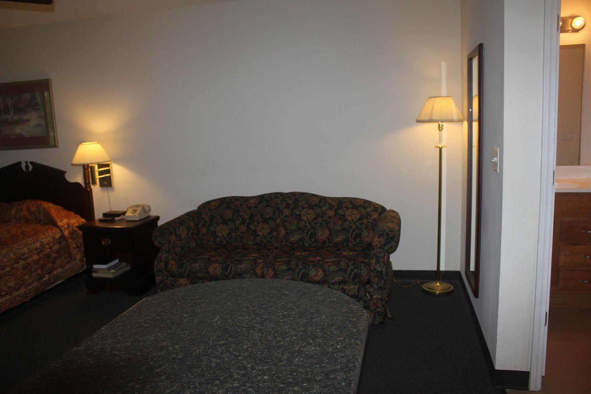 High Falls Inn & Suites Eksteriør bilde